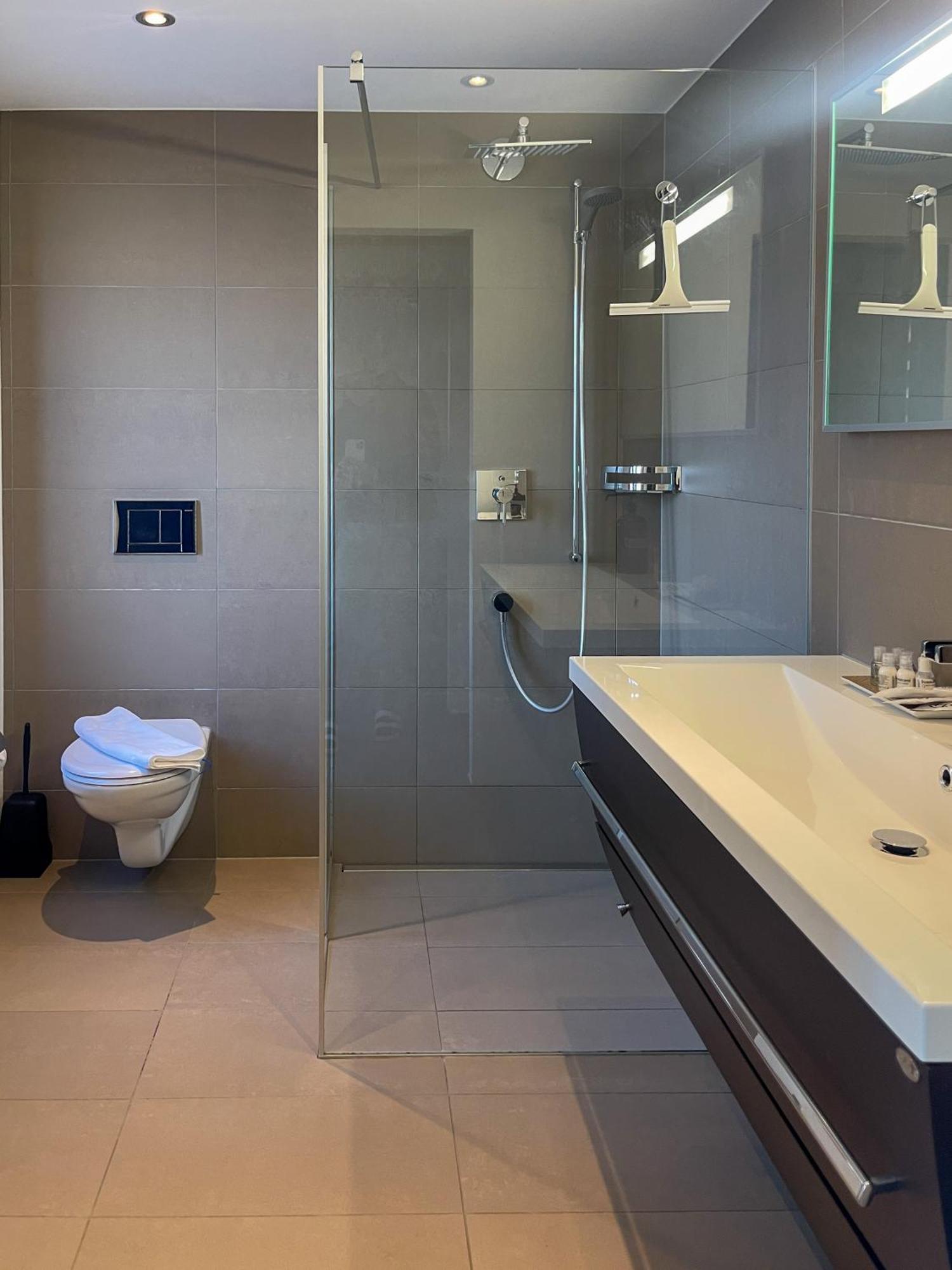Zer Treichi Appartements Fiesch Eksteriør billede